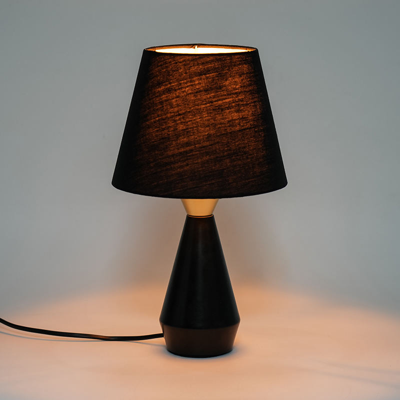 Lampe de chevet de style européen rétro