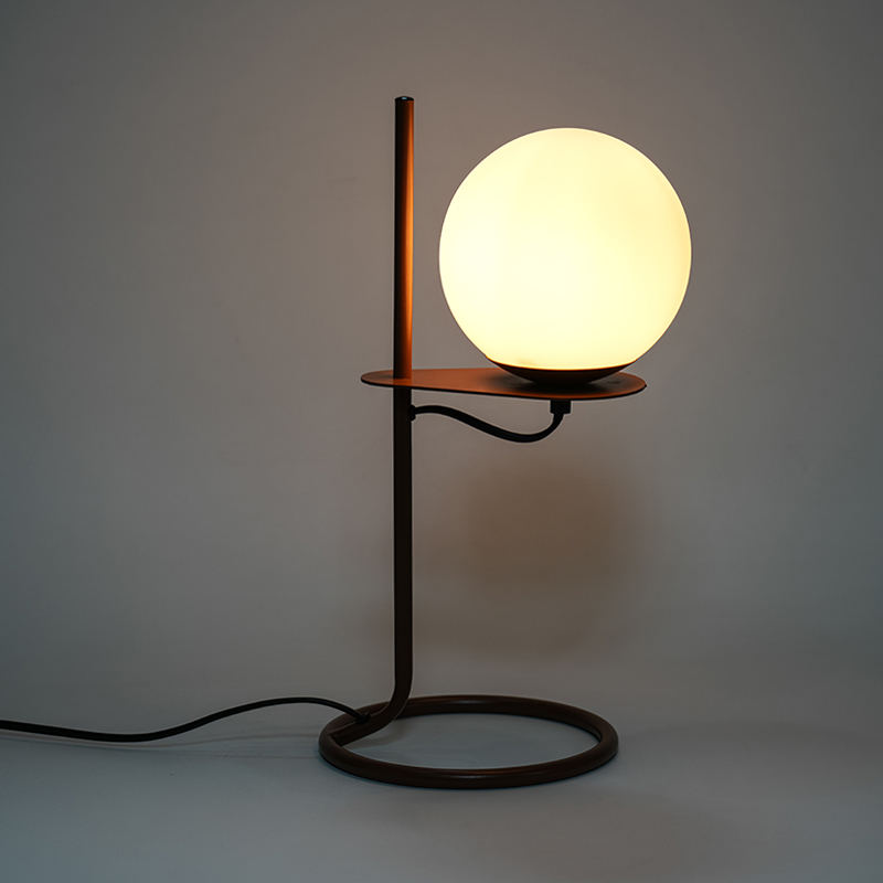 Lampe de table simple boule de verre