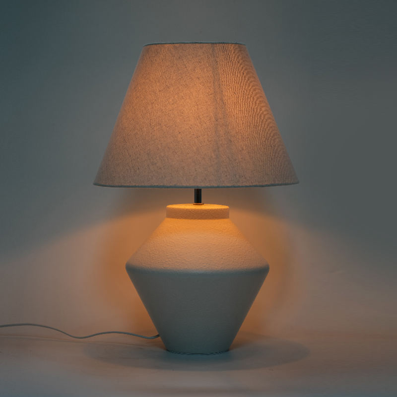 Lampe de table géométrique en céramique